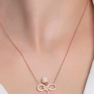Collier « Infinity » en argent sterling 925 plaqué or rose, or blanc, orné d'une rose et d'une pierre de zircon