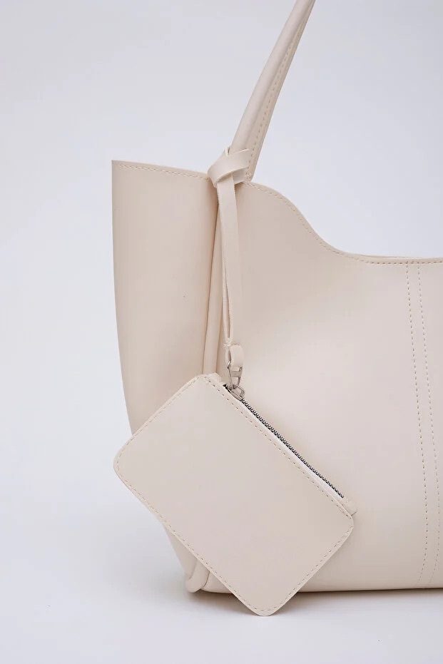 Bolso de mano y hombro para mujer SHK108 de cuero sintético color crema con cartera y bolsa de maquillaje - Imagen 3